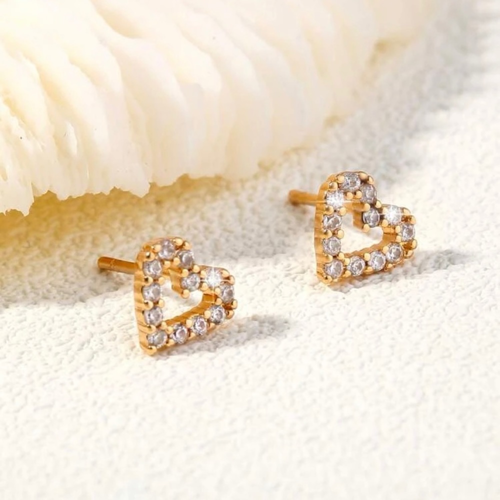 Heart Decor Stud Earrings
